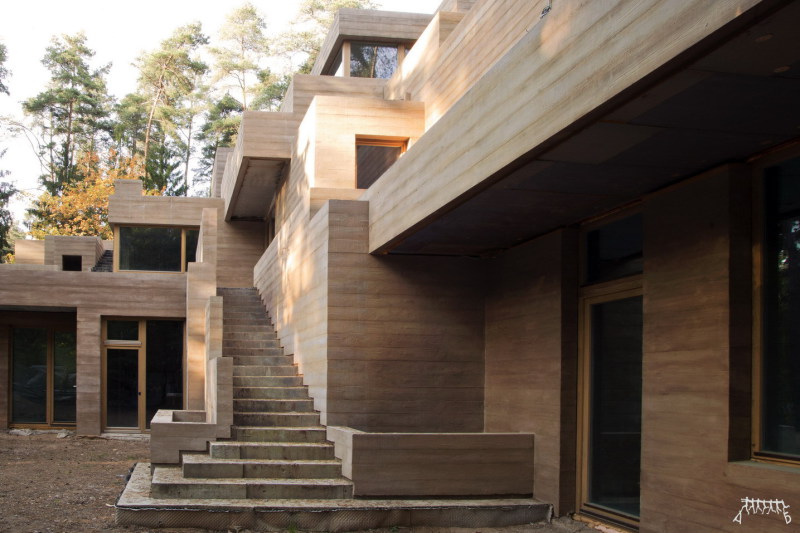 PRIVATE COUNTRY HOUSE, SOSNY