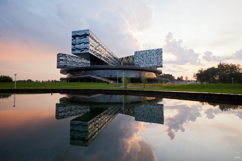 “SKOLKOVO” BUSINESS SCHOOL