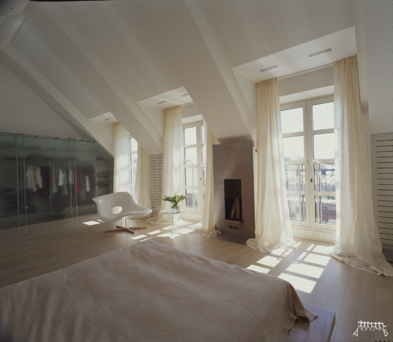 PRIVATE FLAT, PRECHISTENKA STREET, MOSCOW