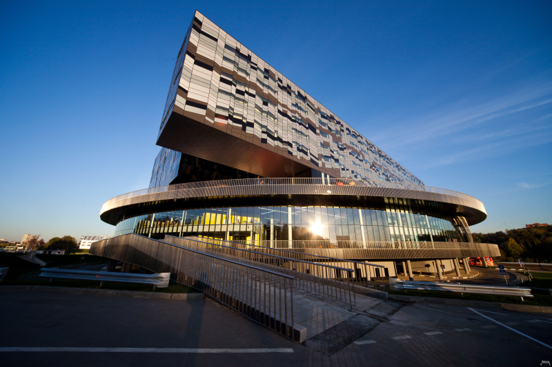 “SKOLKOVO” BUSINESS SCHOOL